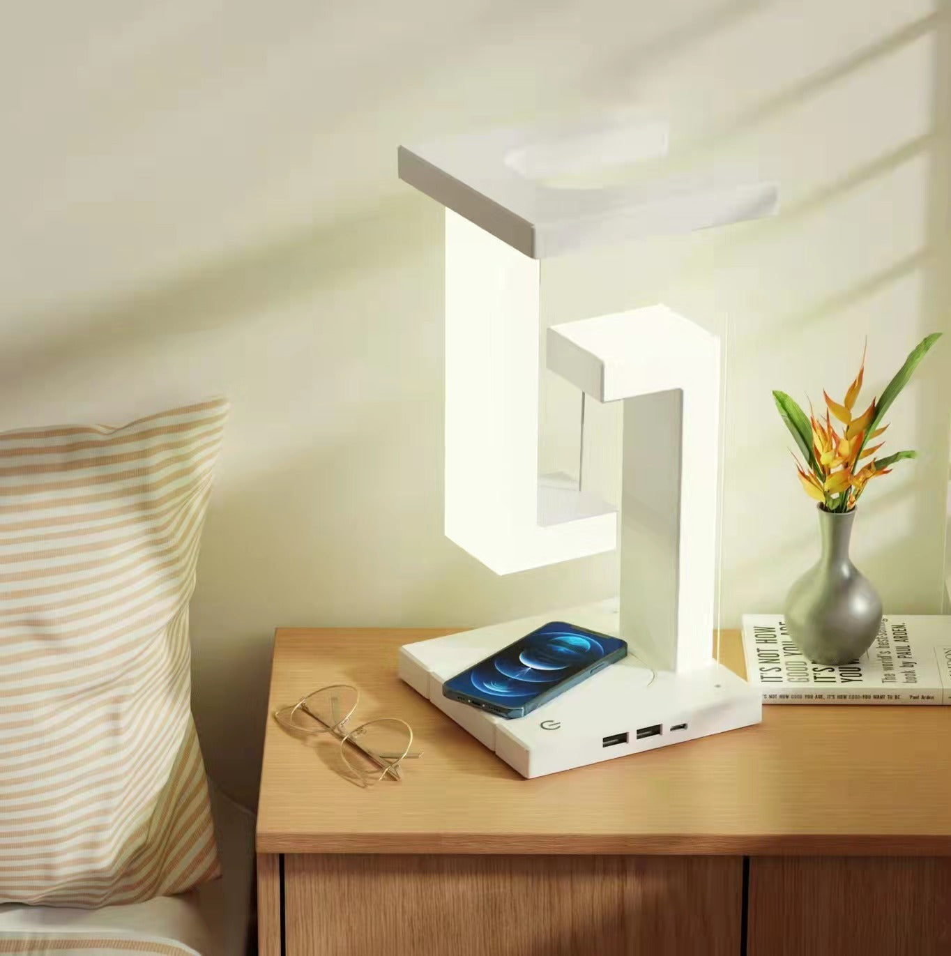 Creative Smartphone Wireless Charging Balance Suspension Table Lamp
